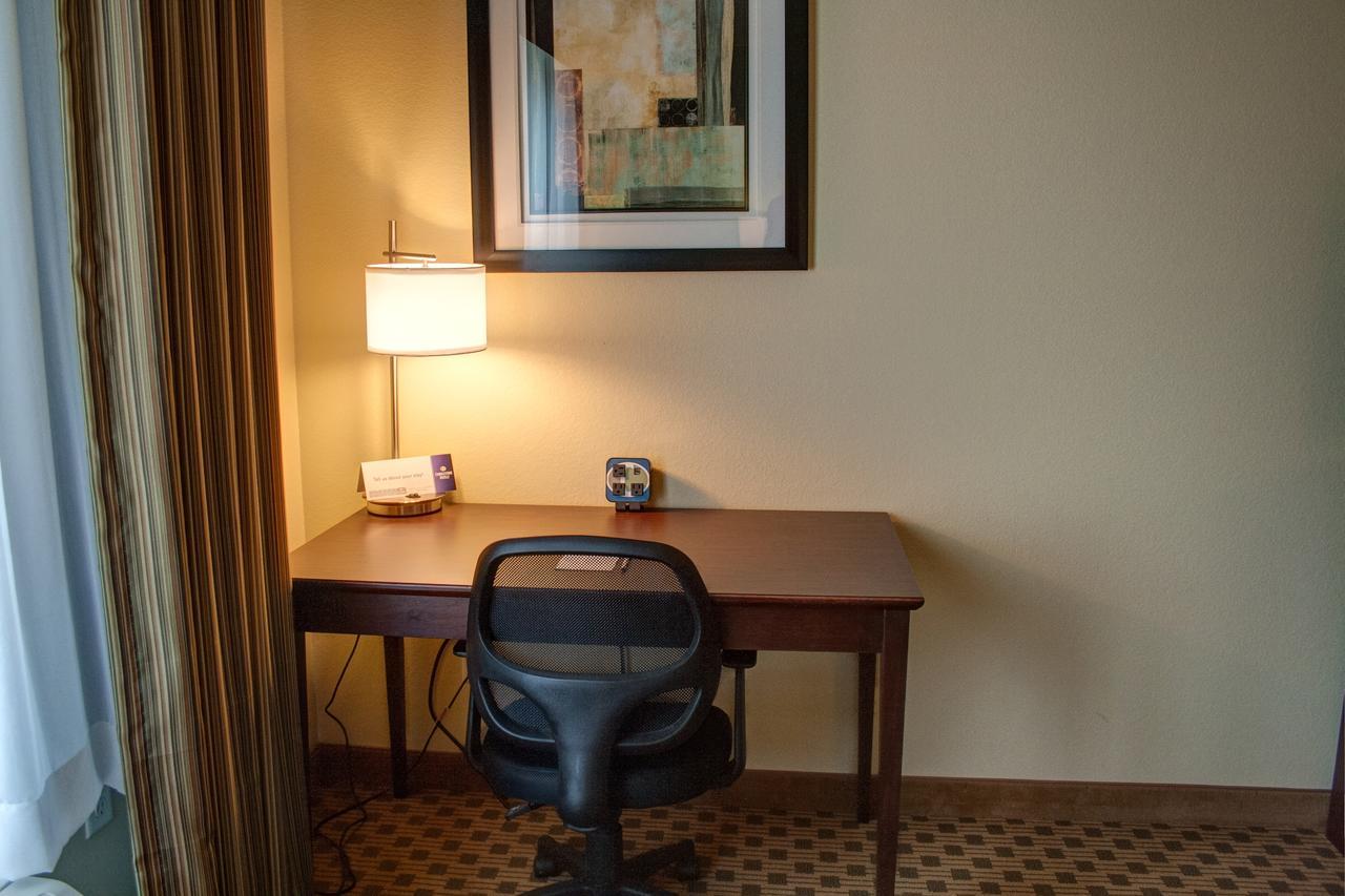 Cobblestone Hotel And Suites - Jefferson 外观 照片